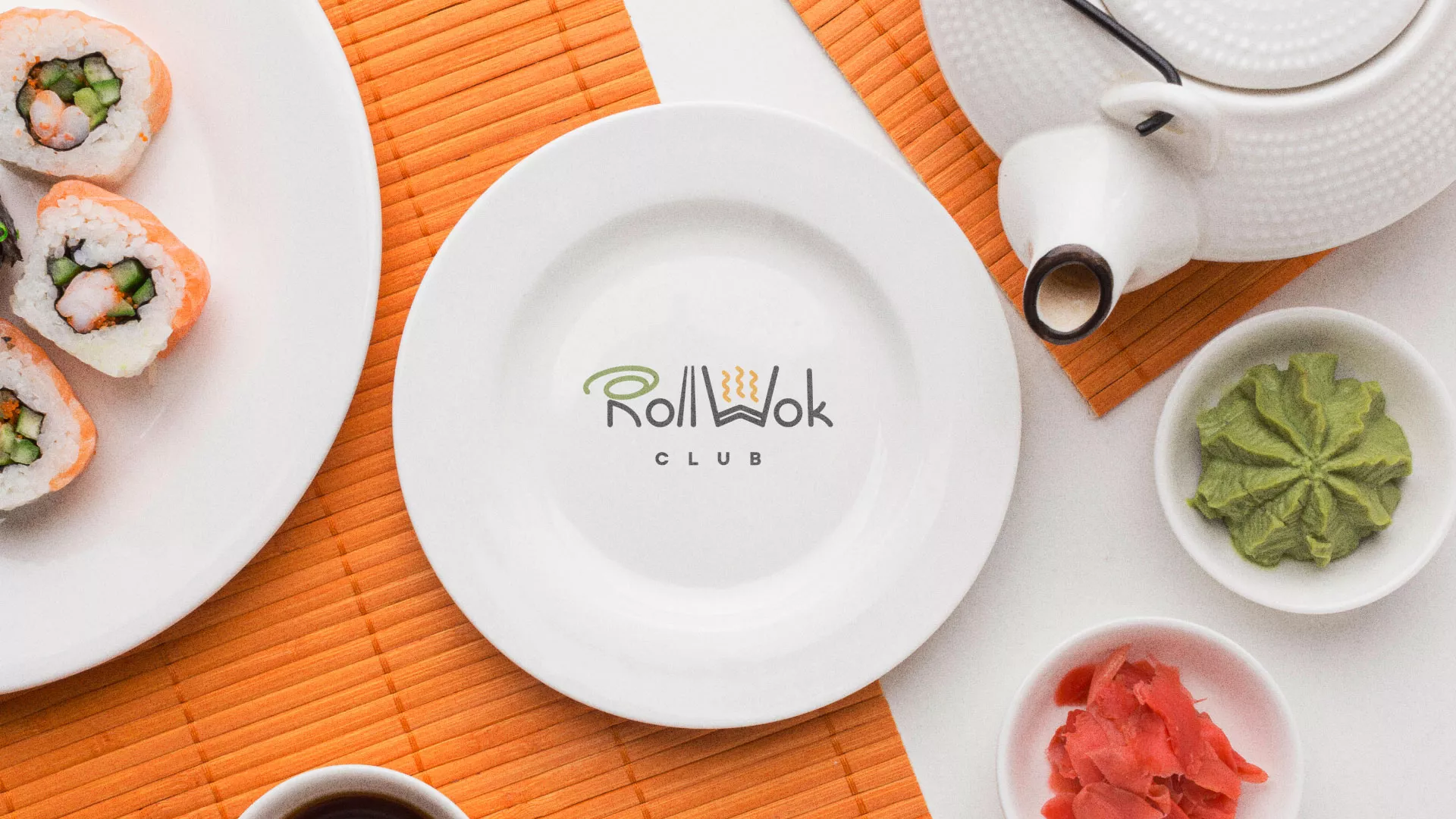 Разработка логотипа и фирменного стиля суши-бара «Roll Wok Club» в Пошехонье